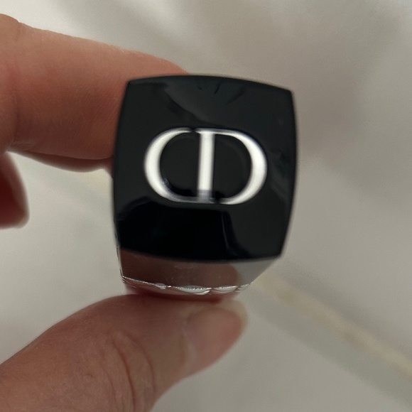 Dior Rouge Dior Forever Liquid Transfer-Proof Lipstick - 101 Forever Nude - Picture 2 of 3